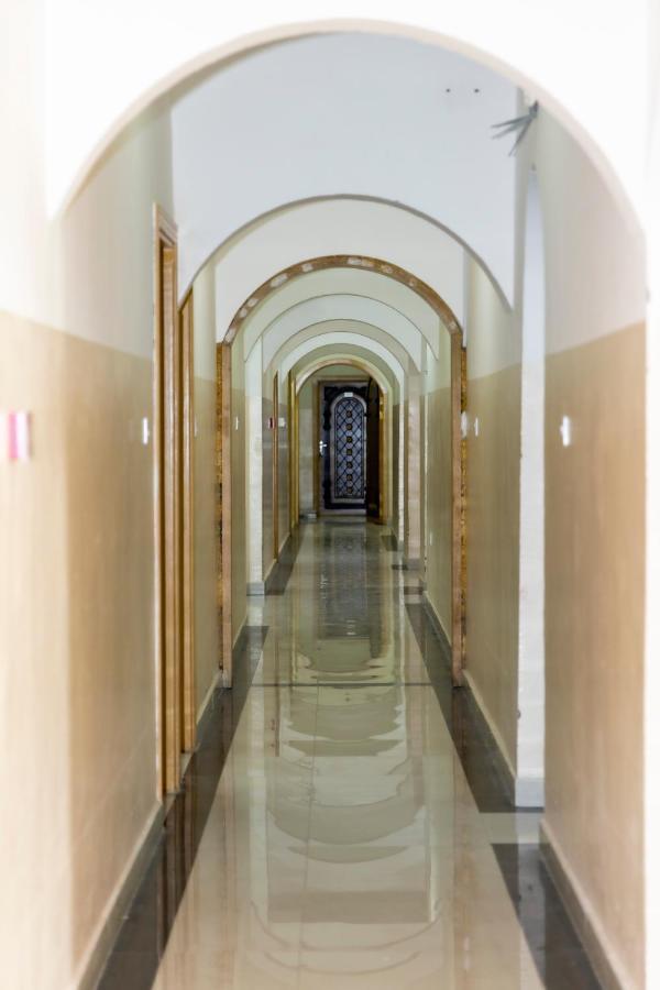 Hotel Arabian Sands الرمال العربية