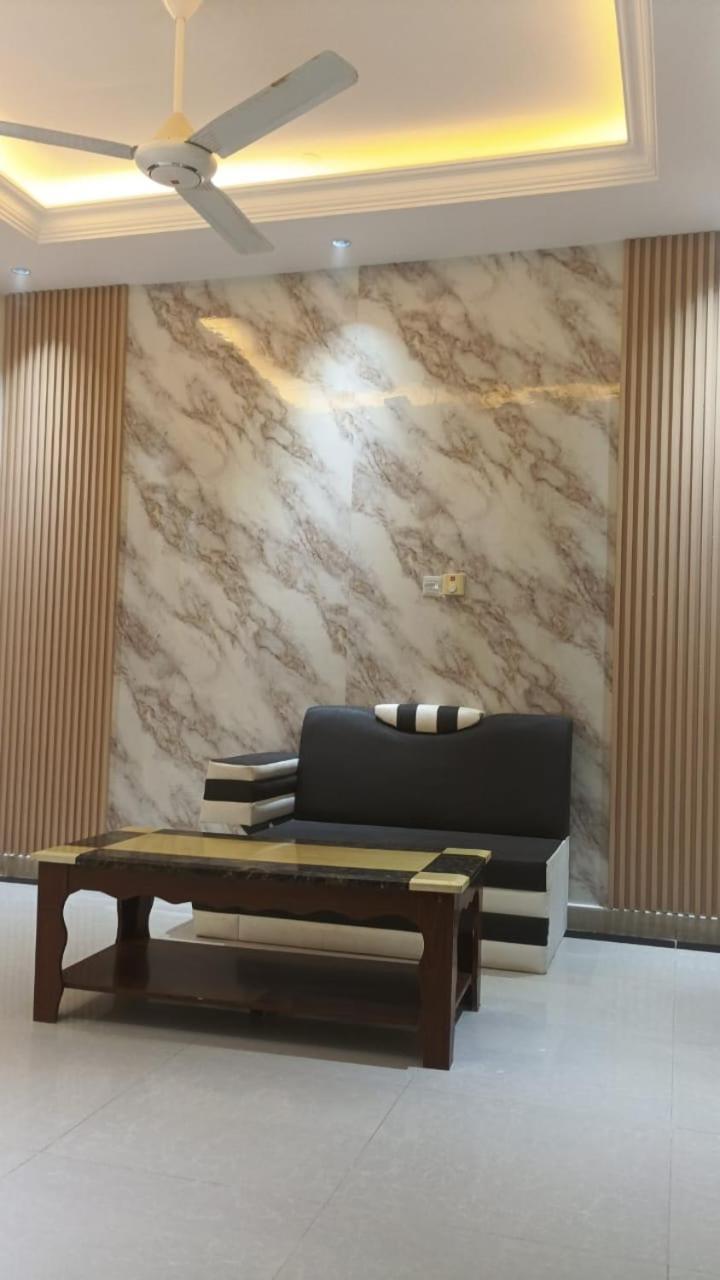 Hotel Arabian Sands الرمال العربية 3*